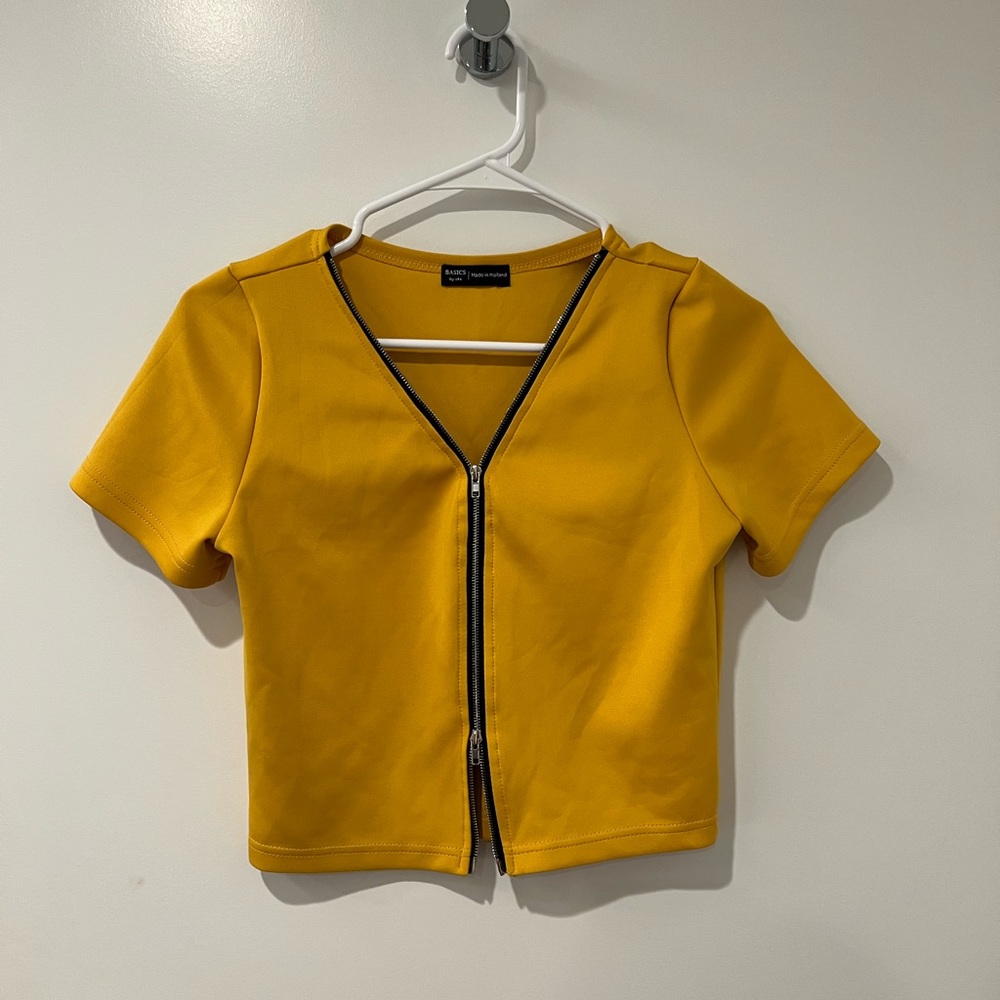 Zipped yellow Crop Top